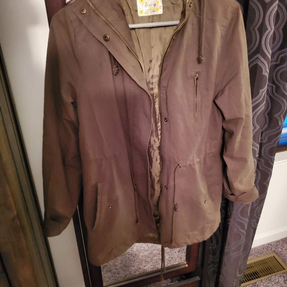 Like new army green hoodie jacket in size small.